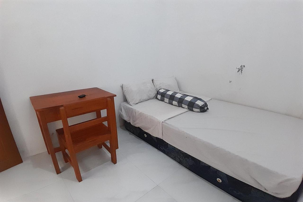 Spot On 93410 Wisma Bintang Jepara Exterior photo