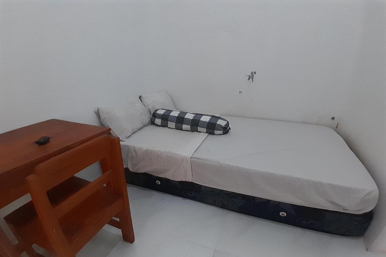 Spot On 93410 Wisma Bintang Jepara Exterior photo